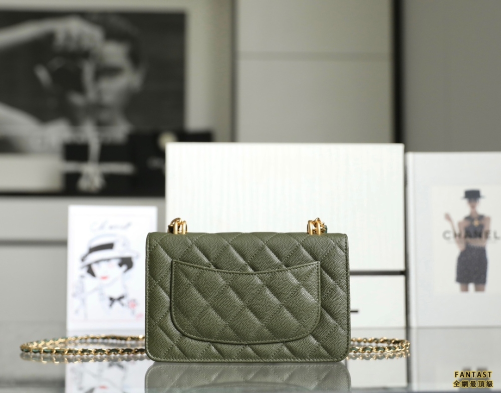 Chanel 22K秋冬 手提鏈條woc 古巴綠