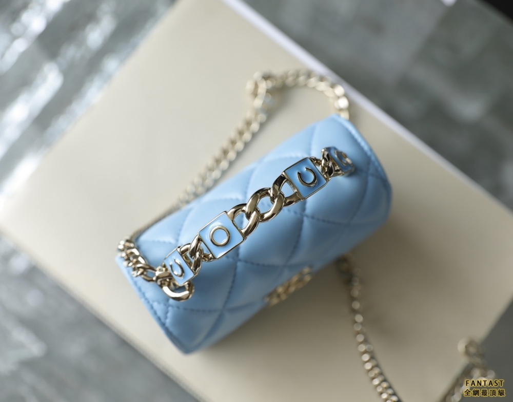 琺瑯手柄mini鏈條包 Chanel 22s春夏｜淺藍色