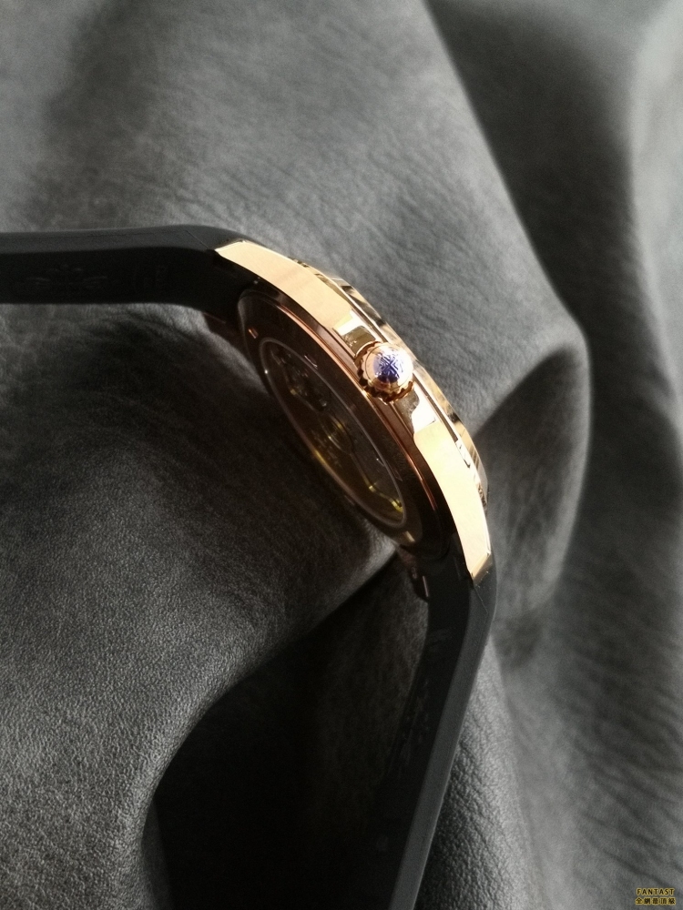 (市場最新最真版本3K推薦，百達翡麗AQUAN系列5167R-001腕表，紅金表殼搭配天然橡膠表帶，深棕色漸變表盤，324SC一體機自動機械，40毫米。