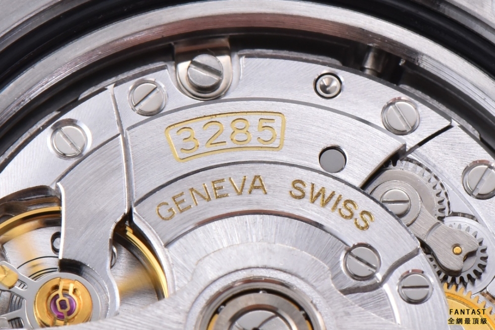 (市場最新最真版本)c廠3285 72小時 GMT機芯來了！126710