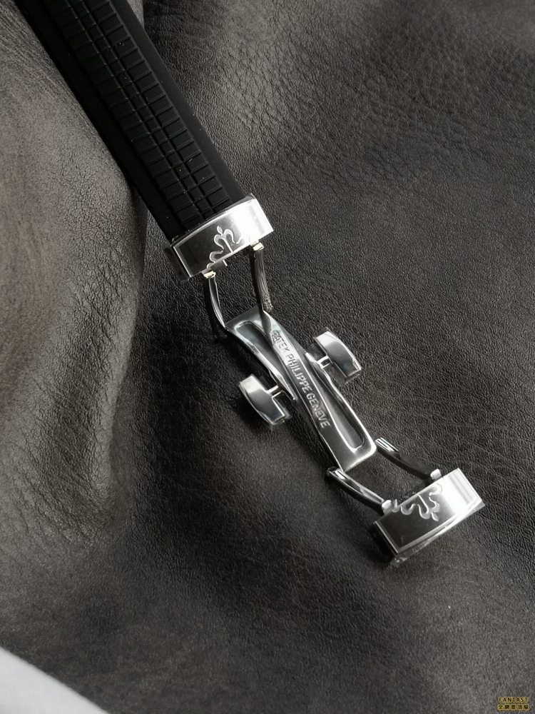 (市場最新最真版本)3K推薦：百達翡麗AQUANAUT系列5167A-001腕表 ，精鋼表殼搭配綠色天然橡膠表帶，黑色表盤，324型一體機，40毫米。