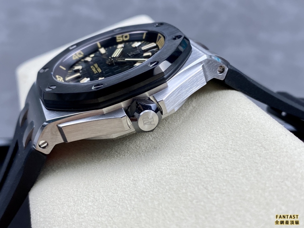 (市場最新最真版本)APF 愛彼15720型號 腕表尺寸42mmX14.2mm