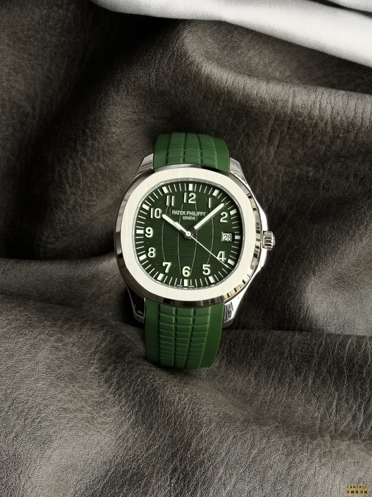 (市場最新最真版本)3K推薦：百達翡麗AQUANAUT系列5168G-010腕表，精鋼表殼搭配綠色天然橡膠表帶，卡其綠色表盤，324型一體機，42.2毫米。