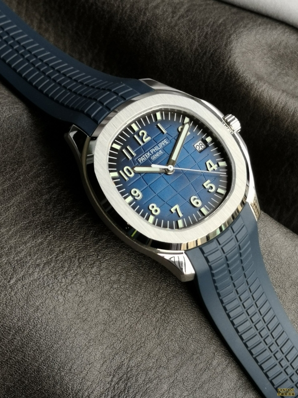 (市場最新最真版本)3K推荐：百达翡丽AQUANAUT系列5168G-001腕表，蓝色手雷，324型一体机，42.2毫米。