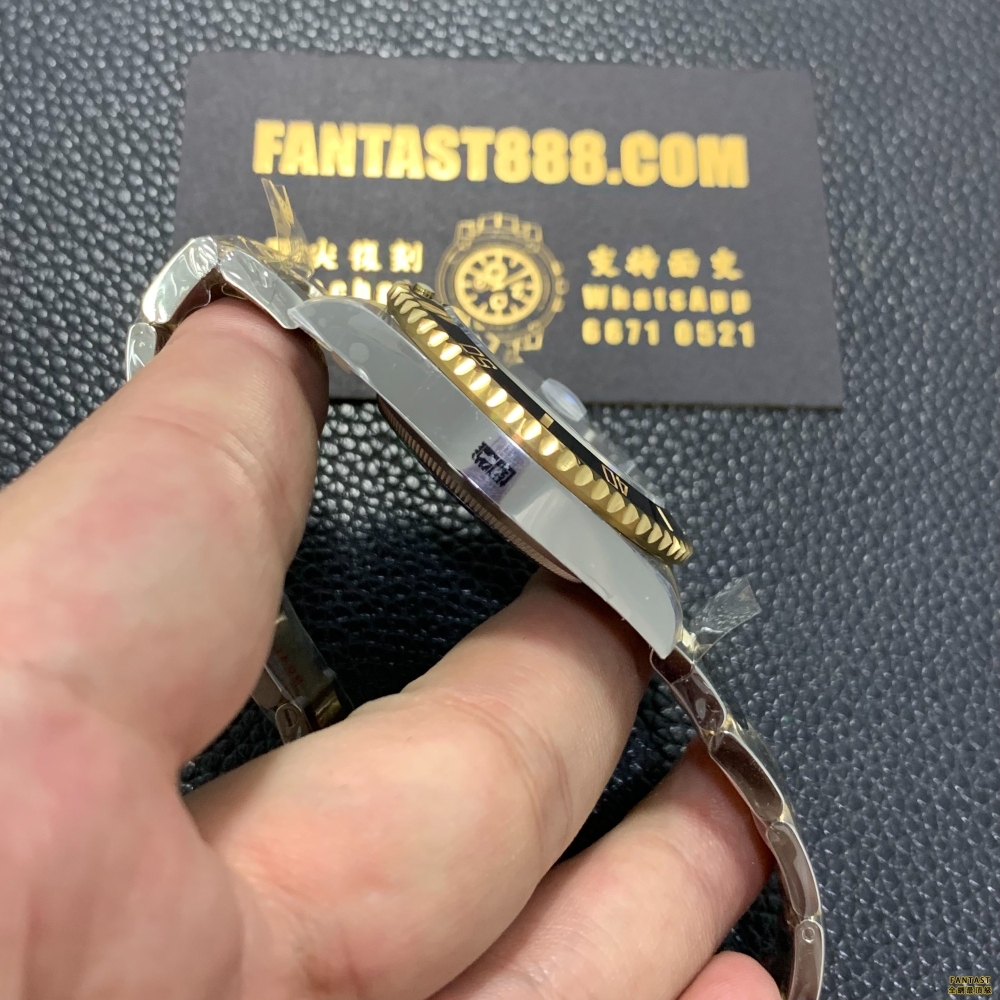 丹東3135機芯Clean廠香港高仿勞力士Submariner間金黑圈水鬼40MM