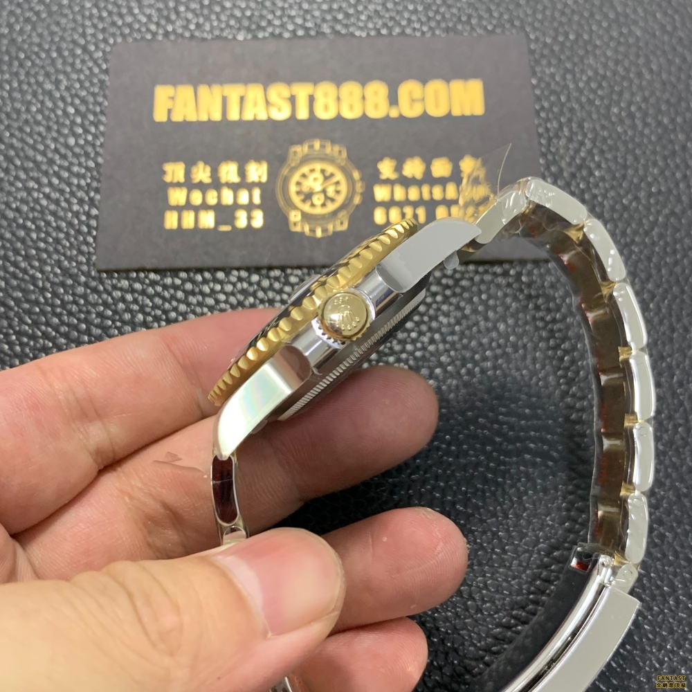 丹東3135機芯Clean廠香港高仿勞力士Submariner間金黑圈水鬼40MM