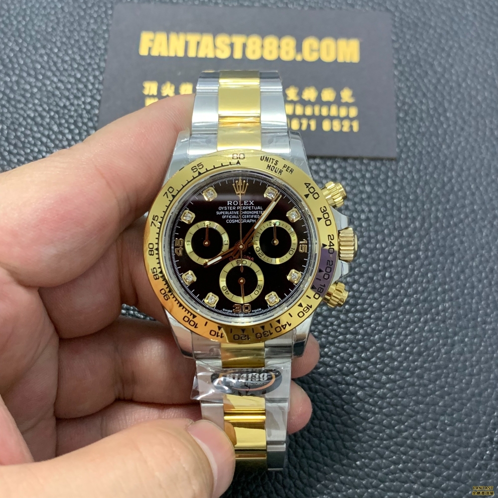 "BT廠116503款金鉆釘雲黑面地通拿腕錶，搭載4130機芯"