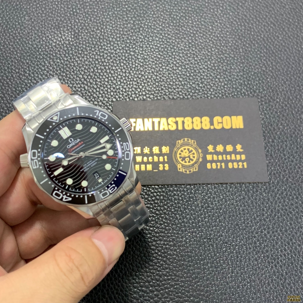 「全新升级VS歐米茄海馬300，210.30.42.20.01.001黑面鋼帶款」