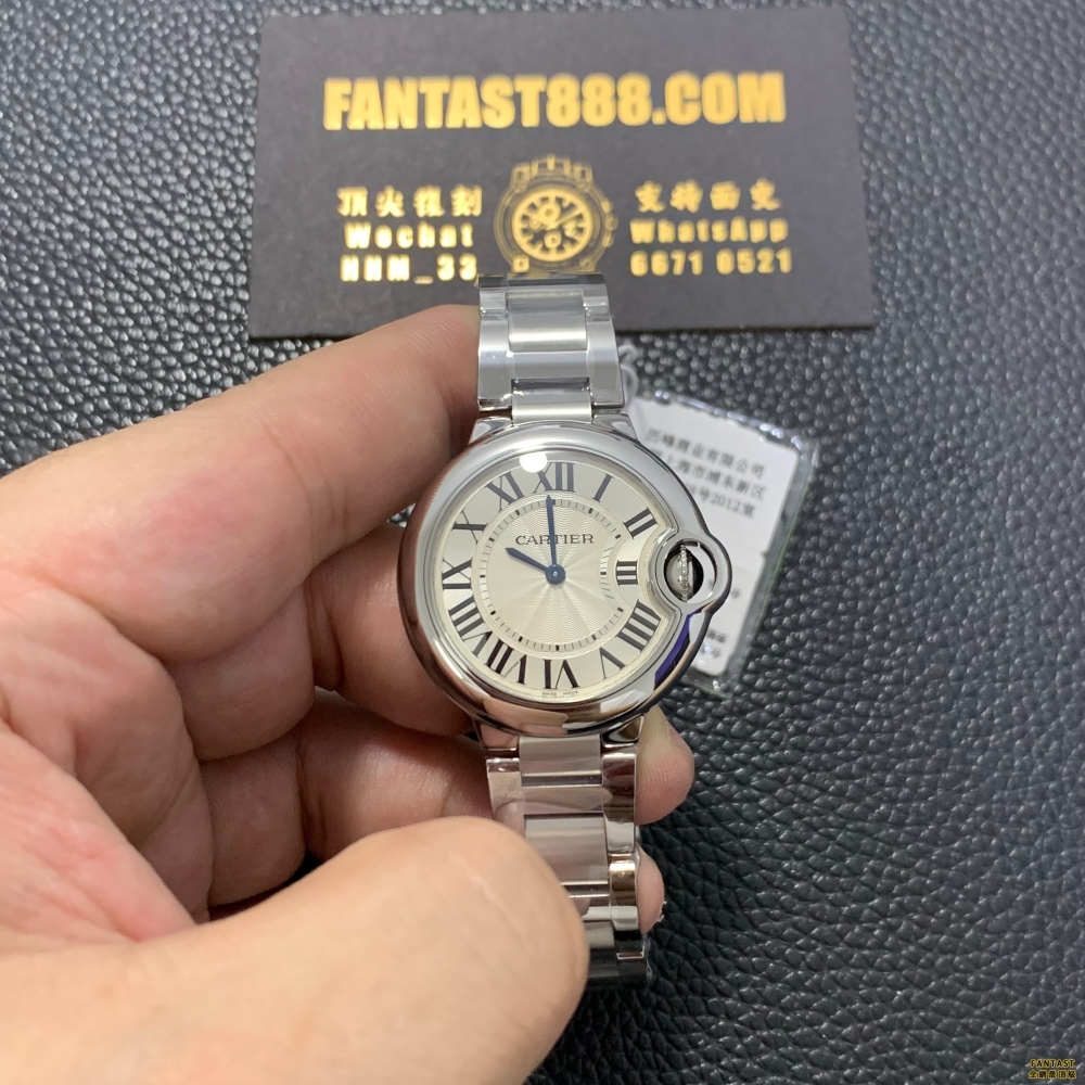 "卡地亞藍氣球36MM系列高仿手錶，精湛工藝完美呈現"