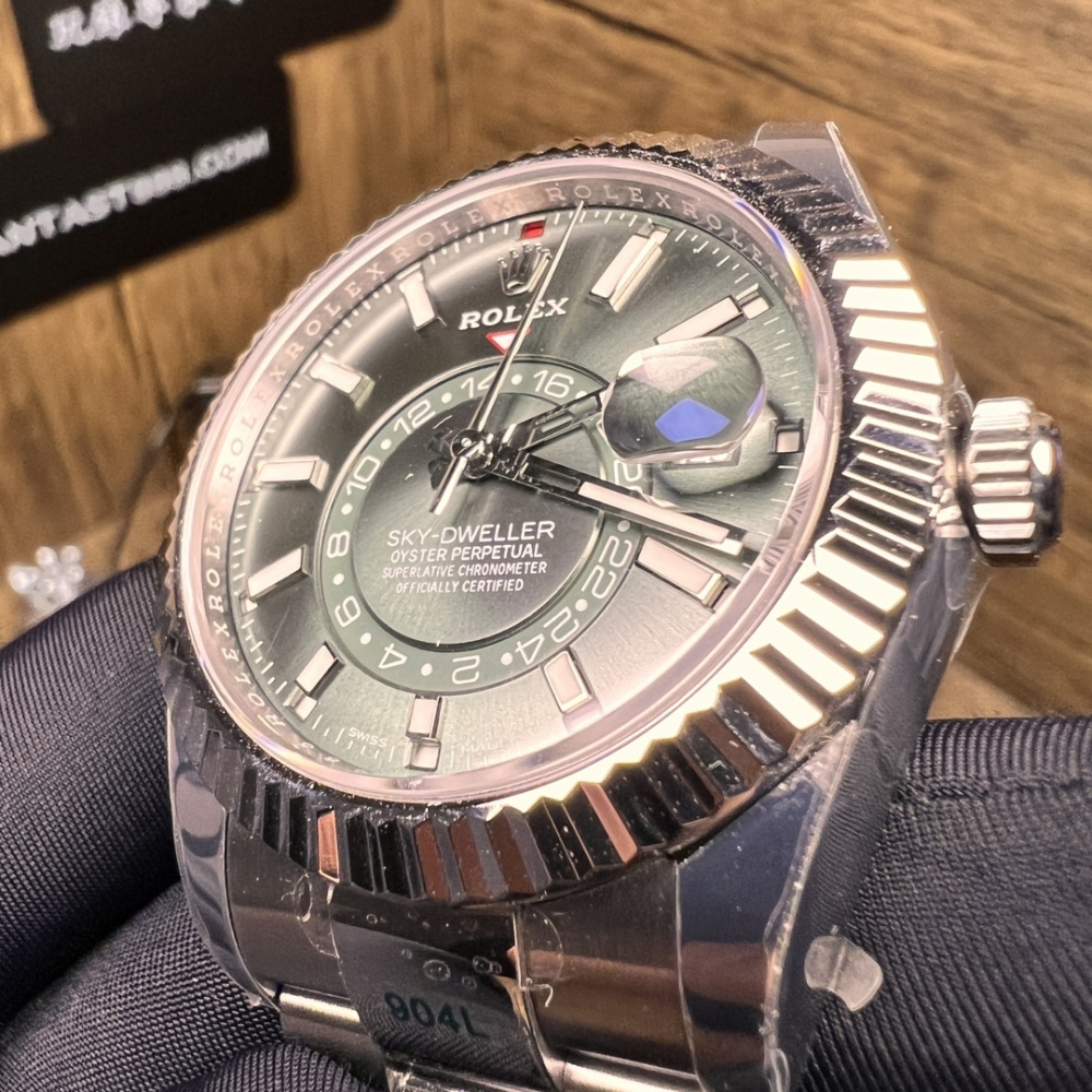 “2024最新款ZF廠勞力士Sky-Dweller天行者9002機芯 - 獨特綠色款式”