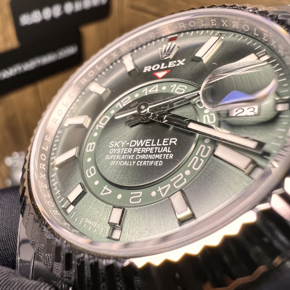 “2024最新款ZF廠勞力士Sky-Dweller天行者9002機芯 - 獨特綠色款式”