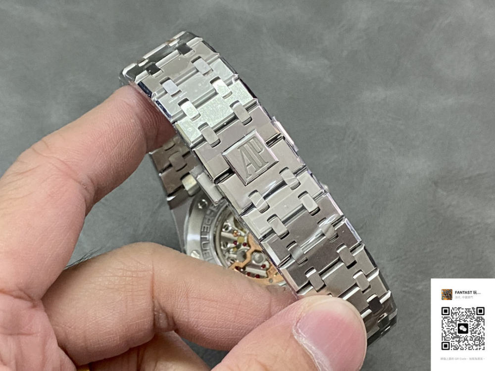 APS廠 15710白面：42mm精鑄傑作，匠心獨運的3120一體機芯