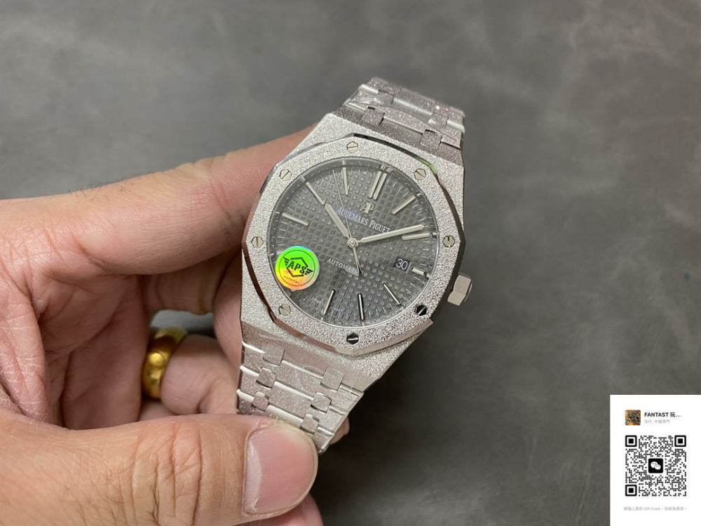 APS廠 15710白面：42mm精鑄傑作，匠心獨運的3120一體機芯