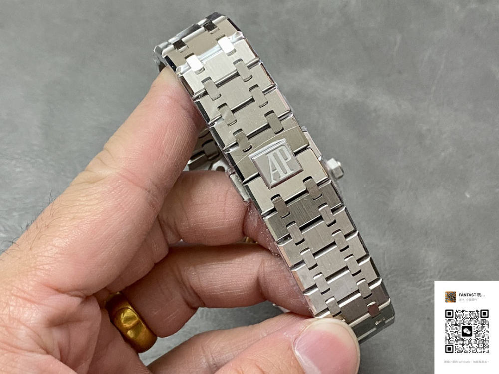 APS廠 15710白面：42mm精鑄傑作，匠心獨運的3120一體機芯