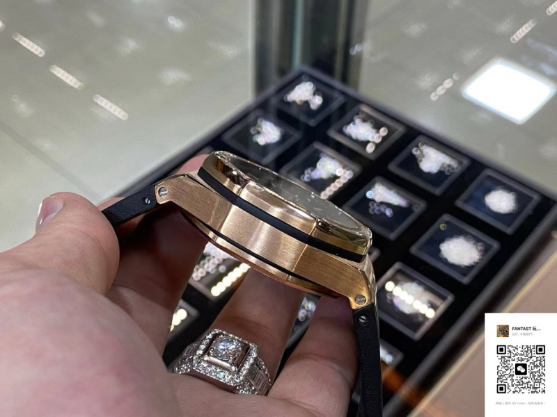 高仿復刻愛彼皇家橡樹26401：18K實心金真鑽定制，獨家包厚金工藝出品