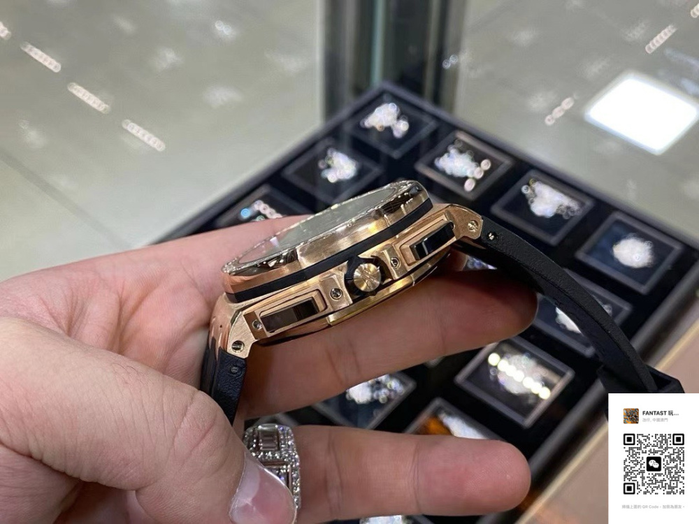 高仿復刻愛彼皇家橡樹26401：18K實心金真鑽定制，獨家包厚金工藝出品