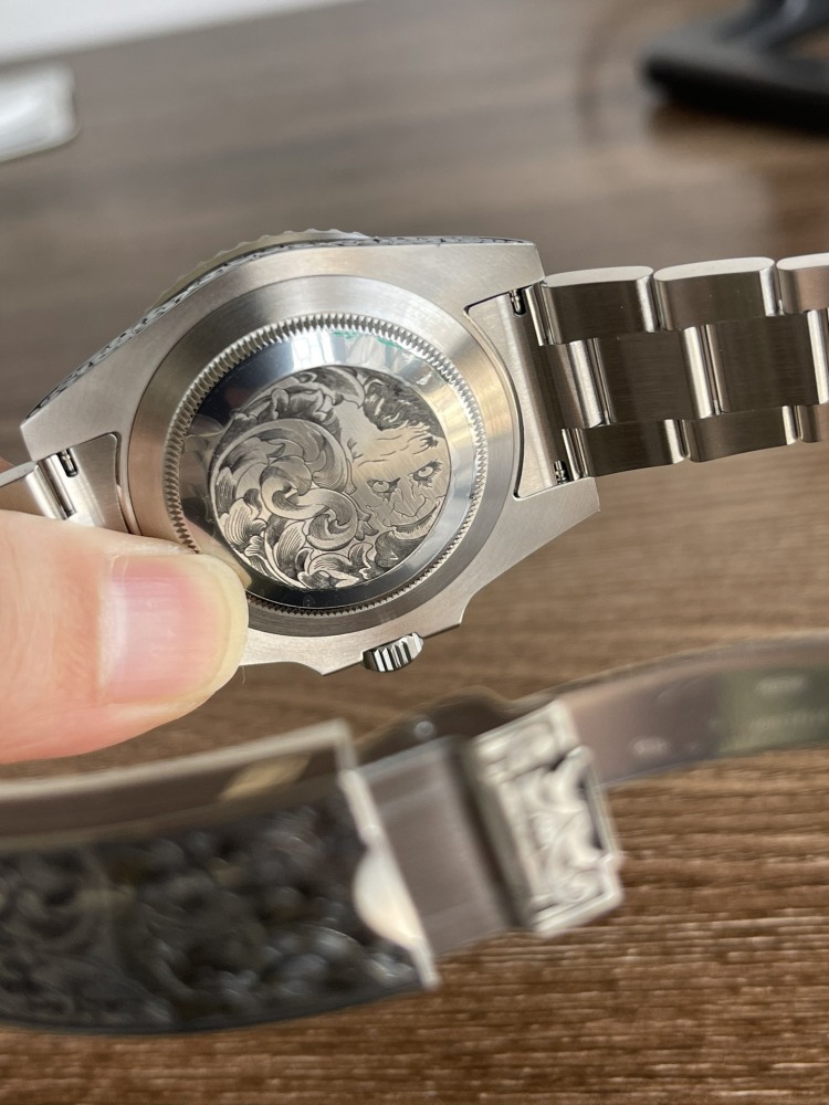 高仿勞力士潛航者系列《龍躍魚門》—手工雕刻錦鯉，西裝暴徒的選擇