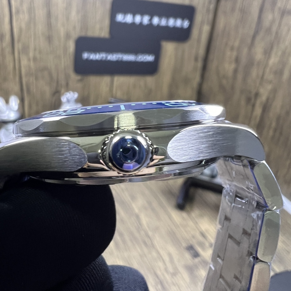 全新VS廠Omega海馬300系列手錶 - 冰藍錶盤 | 42mm 316L不銹鋼 | Omega仿製精選