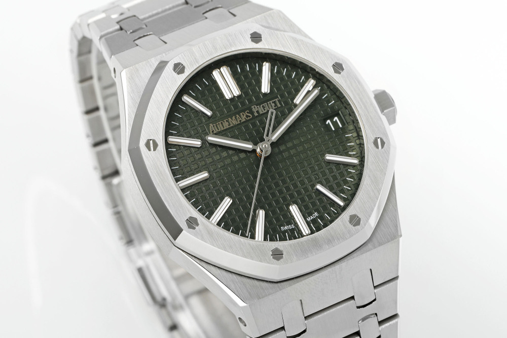 "高仿APS愛彼皇家橡樹15510——鋼質手錶的技術巔峰，精細之作"