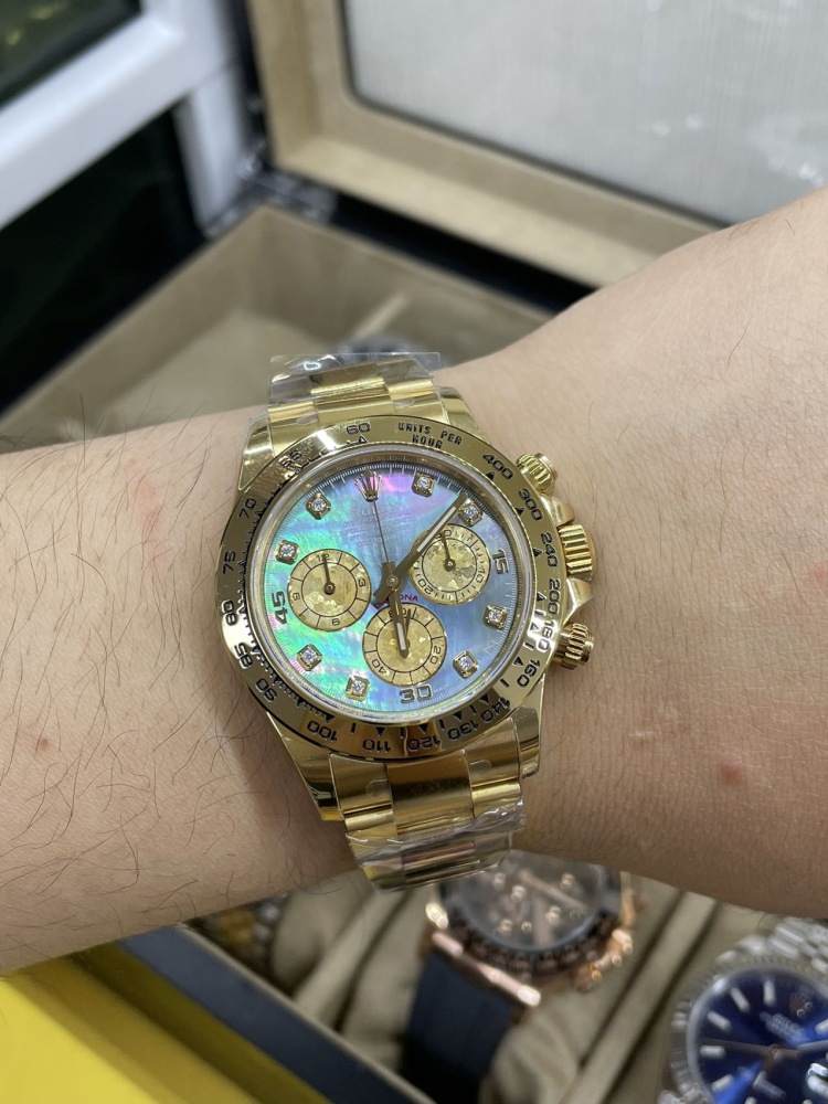 "頂級高仿勞力士迪通拿116508全金 | SW大溪地貝母盤升級 | SW立體針 | WG配重黃金圈 | Deep高透鏡 | 丹東4130機芯"