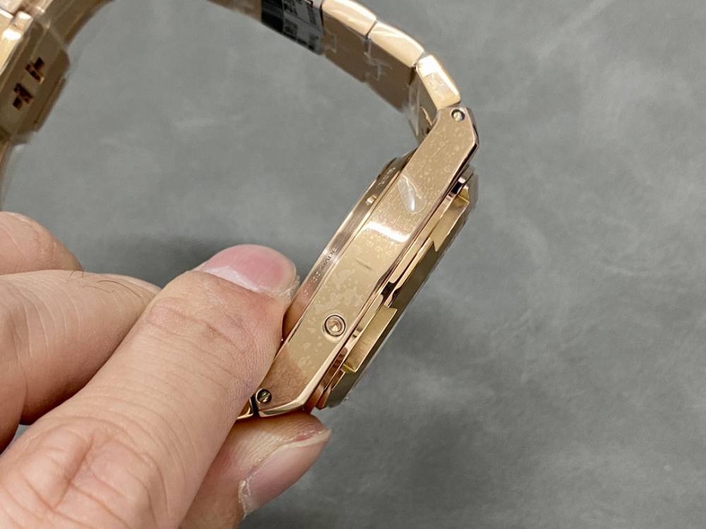 高仿江詩丹頓縱橫四海4300V鏤空手錶 - 1:1復刻Cal.1120QP機芯 | 高品質複製