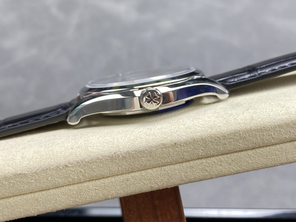 MKS廠頂級高仿江詩丹頓伍陸之型腕表：運動與商務皆宜