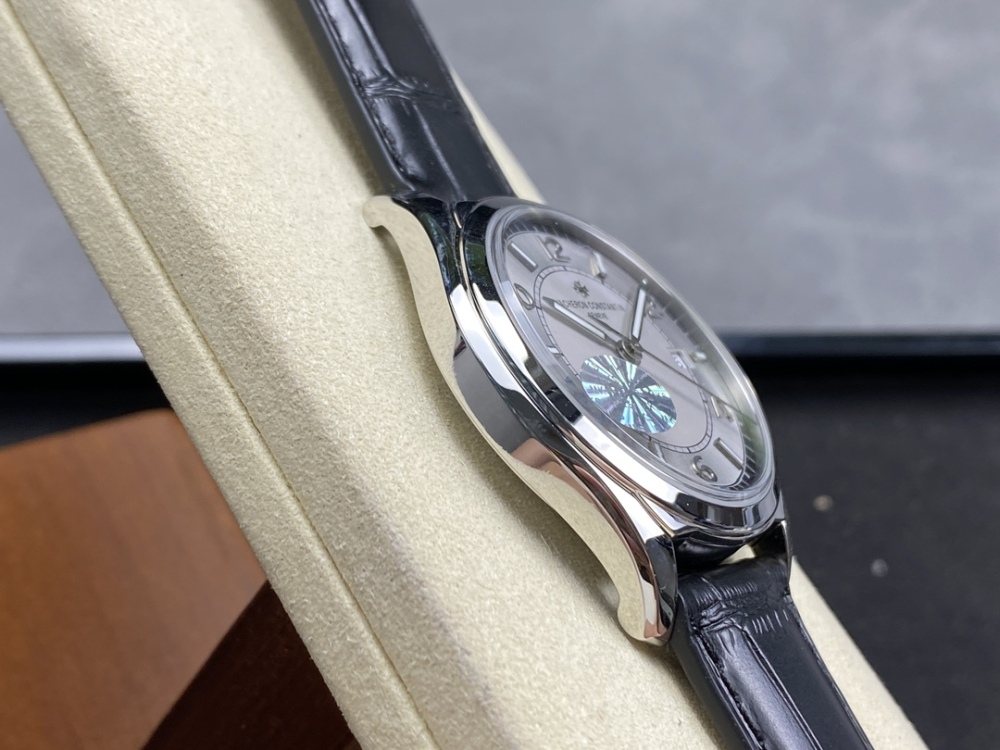 MKS廠頂級高仿江詩丹頓伍陸之型腕表：運動與商務皆宜