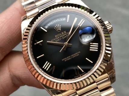 頂級高仿星期日曆型DAY-DATE 40系列足重復刻奢華腕錶