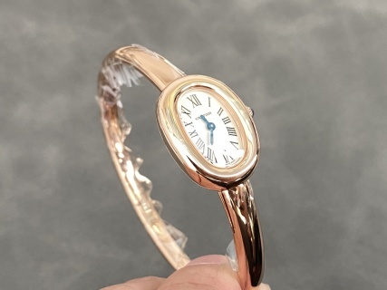 BBA手工坊 卡地亚浴缸系列全镶莫桑钻女神手镯手表 HPI01607，奢华精工打造