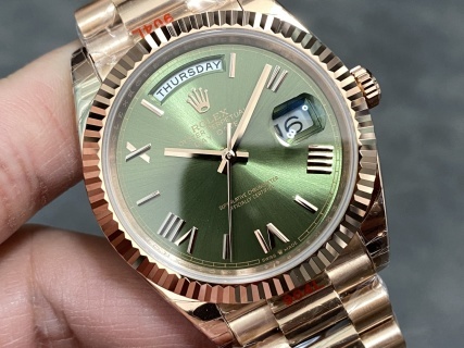 JVS 配重 劳力士 星期日志型40mm腕表，搭载2836机芯，经典设计与精准机芯的完美融合