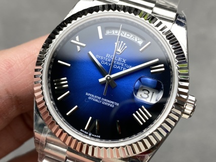 頂級高仿星期日曆型DAY-DATE 40系列 足重復刻腕錶