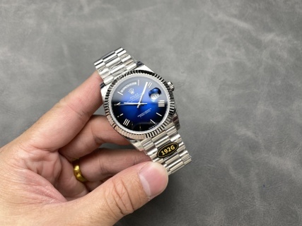 頂級高仿星期日曆型DAY-DATE 40系列 足重復刻腕錶