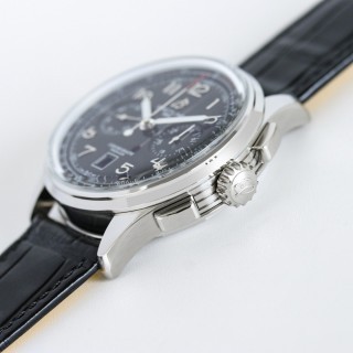 璞雅B01计时腕表42，百年灵经典设计与现代机芯完美结合