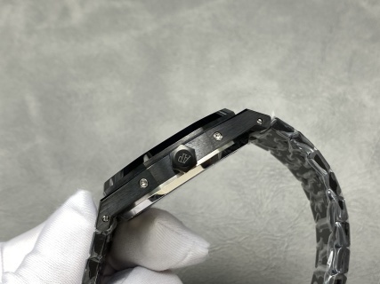 BBR 爱彼皇家橡树万年历腕表 26574ST.OO.1220ST.03，高贵蓝盘，完美原版功能