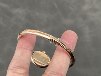 BBA手工坊 卡地亚浴缸系列全镶莫桑钻女神手镯手表 HPI01607，奢华精工打造