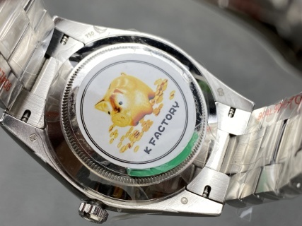 頂級復刻星期日曆型DAY-DATE 40足重版奢華腕錶