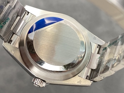 ZF全新重磅 勞力士Sky-Dweller天行者復刻腕錶 魅藍放射紋表盤