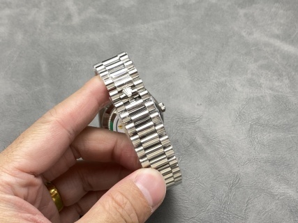 頂級高仿星期日曆型DAY-DATE 40系列足重復刻腕錶