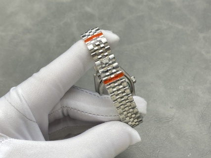 頂級复刻劳力士Rolex日志型28mm系列，瑞士2671机芯高仿腕表