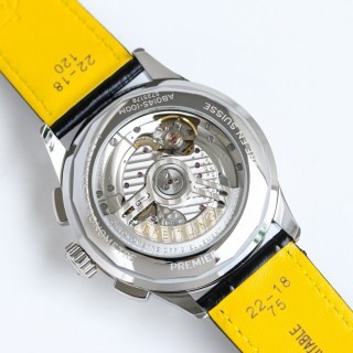 璞雅B01计时腕表42，百年灵经典设计与现代机芯完美结合