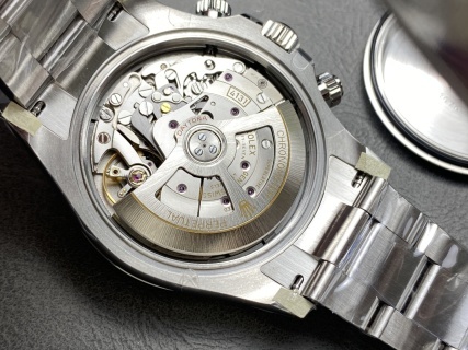 EWE 新品 126500黑白陶瓷迪通拿平民版 4131一體機頂級高仿手錶