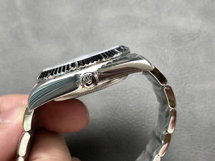 ZF全新系列劳力士天行者Sky-Dweller 42MM 复刻腕表 精钢版