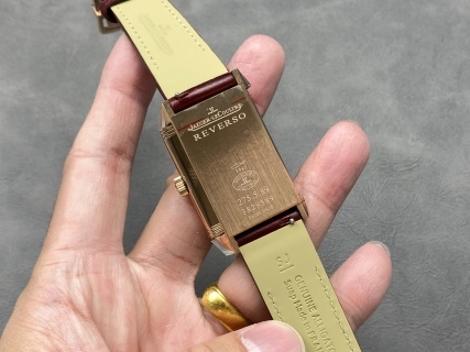 积家Reverso Tribute翻转系列小秒针腕表 | 经典手动上弦机械腕表，精钢打造