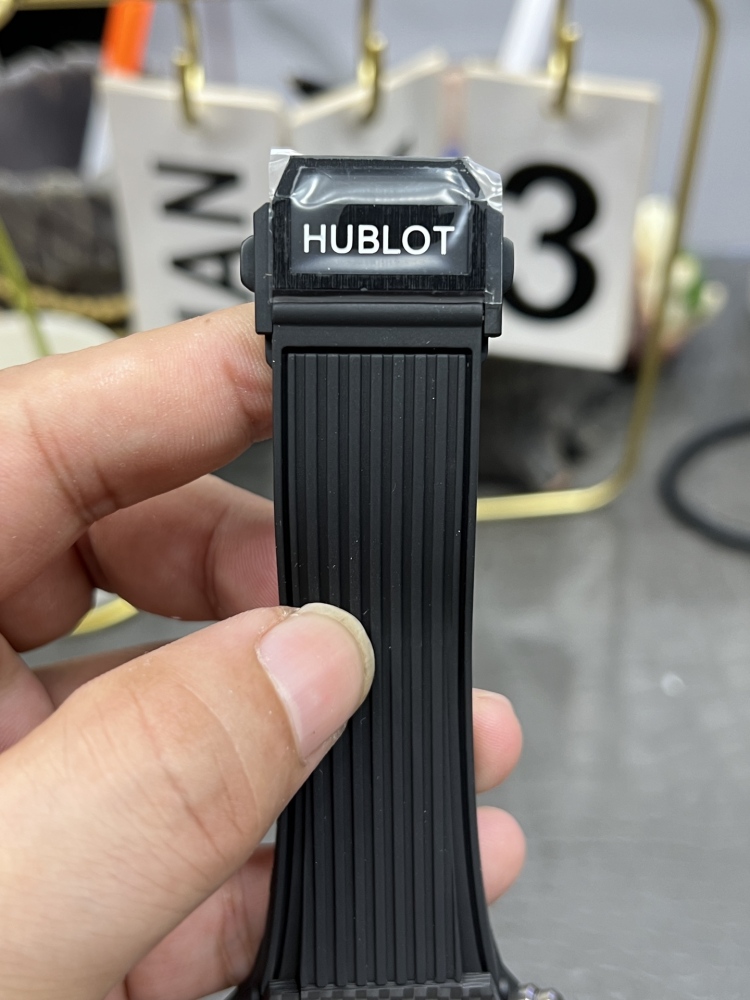 【1:1復刻】宇舶大爆炸45.5mm｜碳纖維殼｜上海7750改HUB1242機芯｜復刻界「黑武士」