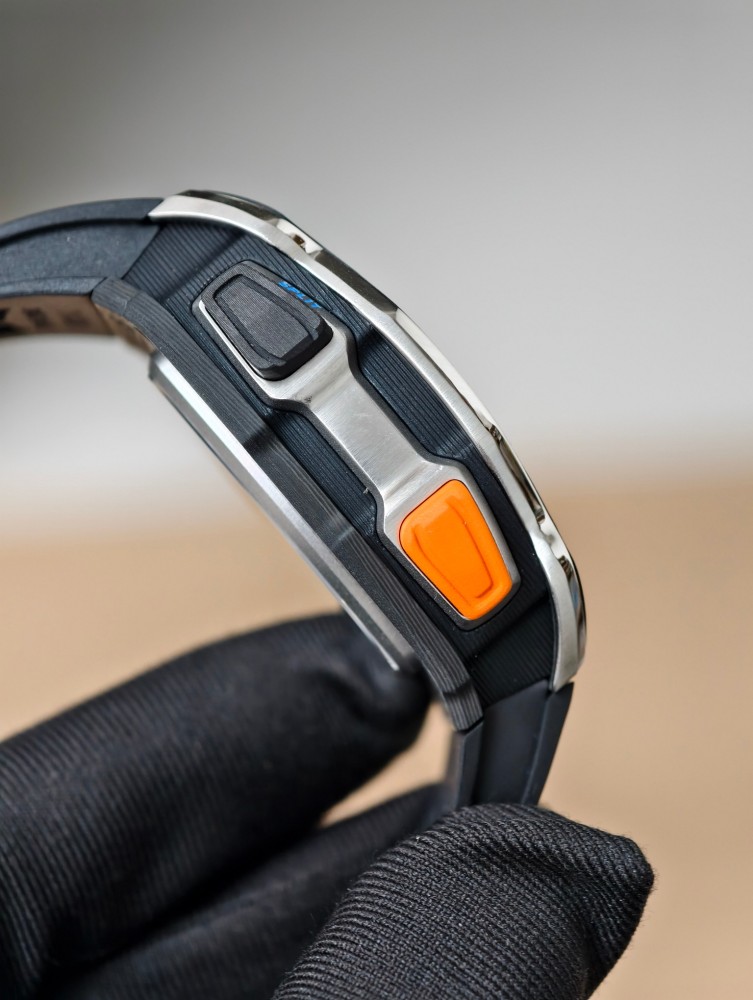 頂級復刻理查德RM65-01邁凱倫 | 碳纖維殼套+雙層計時 | RMAC4機芯