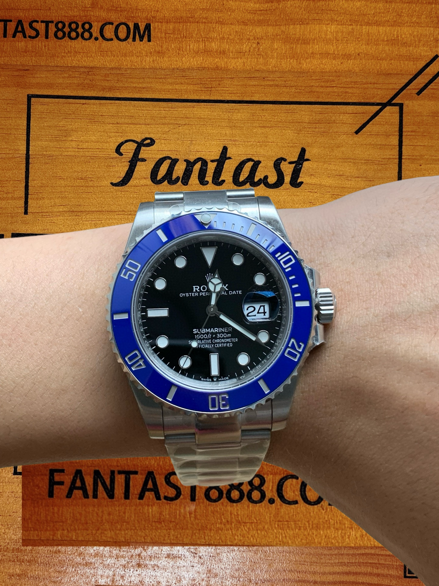 VS廠潛航者型藍水鬼126619LB 上手佩戴效果 - 藍色陶瓷圈實拍 - FANTAST888.COM