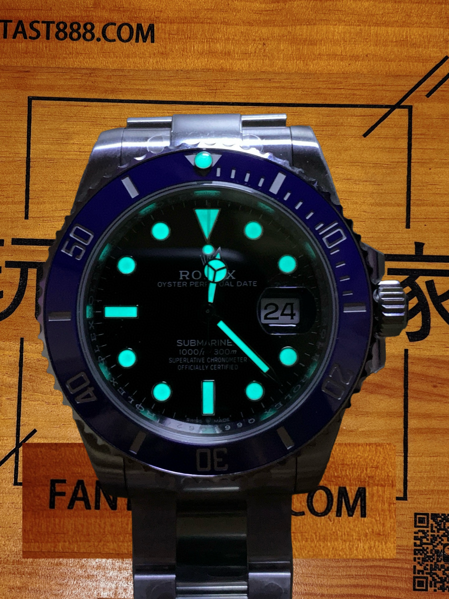 VS廠藍水鬼超級夜光效果實拍 - 螢光塗層與黑暗環境顯示 - FANTAST888.COM