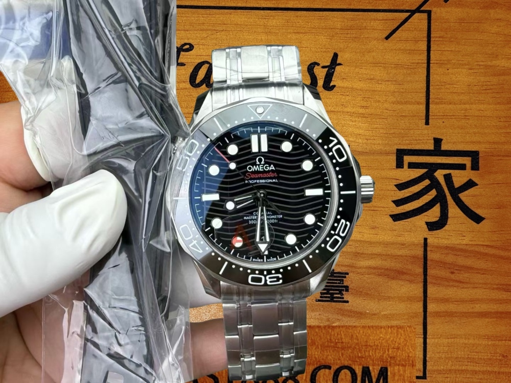 VS廠歐米茄 OMEGA 海馬300 經典款