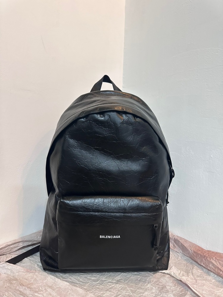 頂級復刻BALENCIAGA EXPLORER雙肩包｜意大利爆裂羊皮｜油蠟皺感工藝｜大容量男女通用