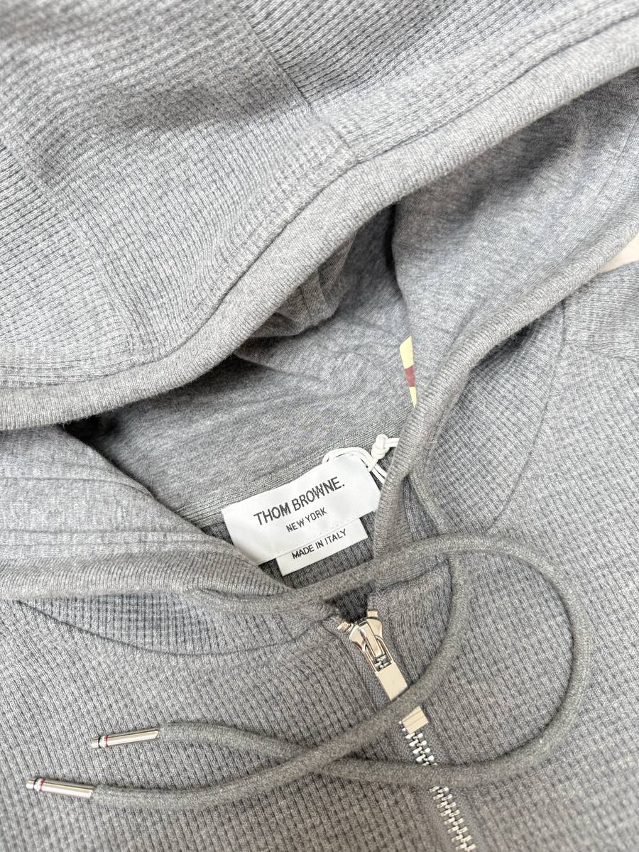 前置袋鼠口袋細節